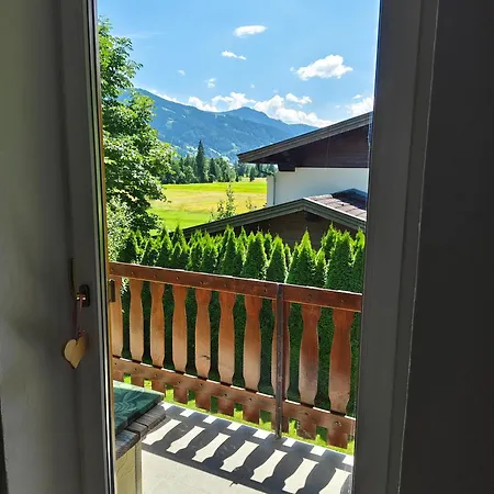 Bergnest Maishofen Daire