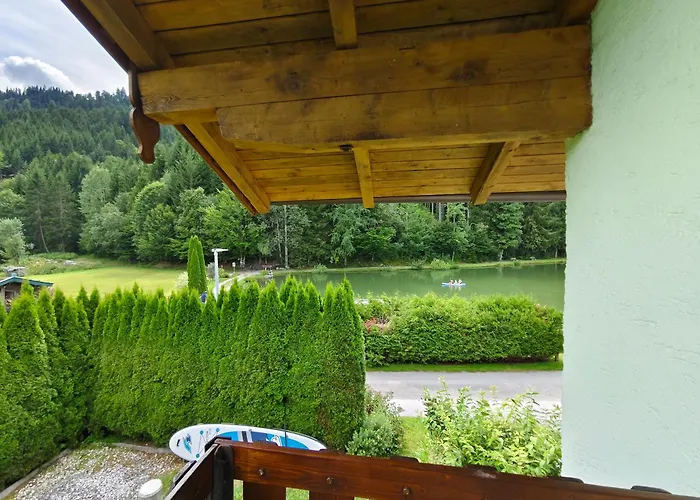 Bergnest Maishofen アパート Mitterhofen