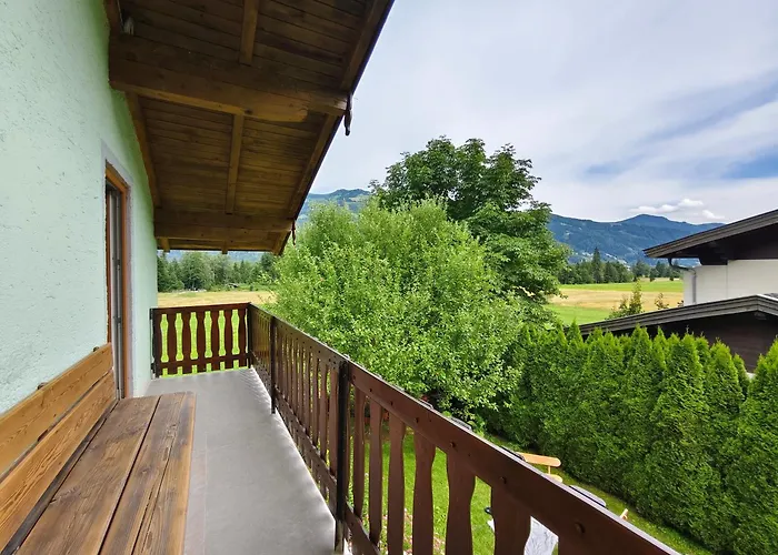 Bergnest Maishofen アパート *